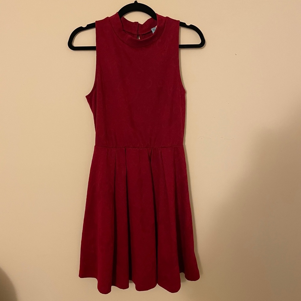 Red Patterned Turtleneck Sleeveless Dress